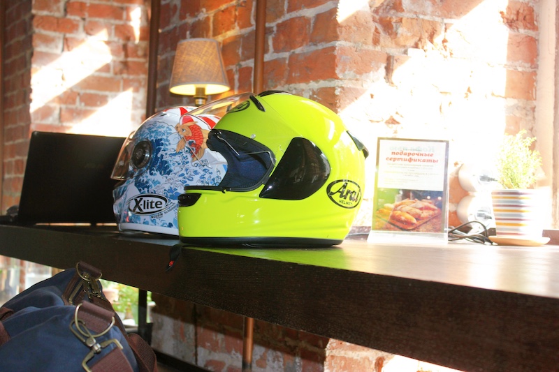 Tips Perawatan Helm Arai