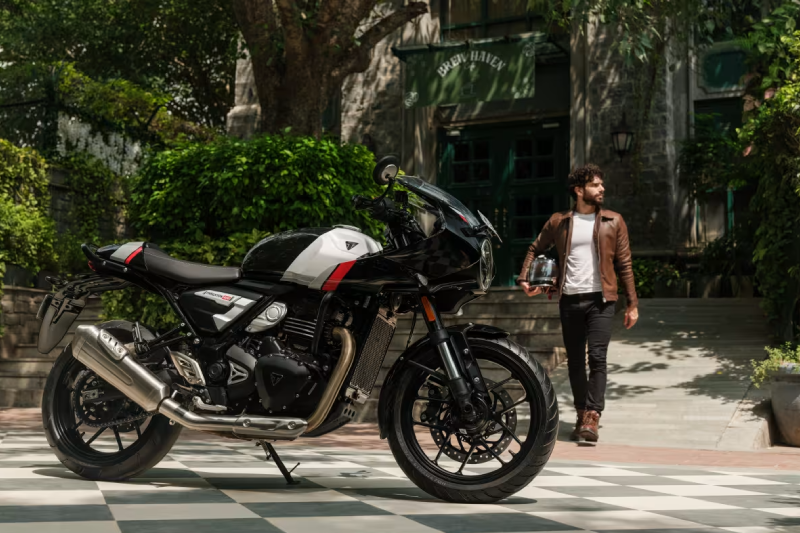 Triumph Thruxton 400