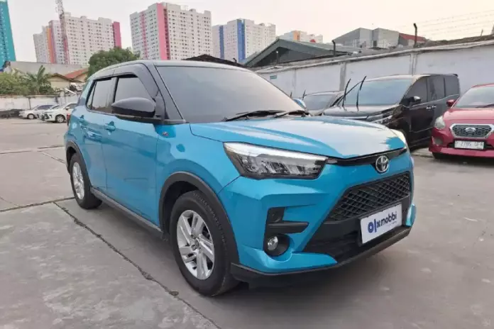 Toyota Raize : Mobil Modern dengan Konsumsi BBM Irit dan Performa Andal bbm irit