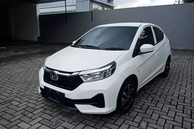 Deretan Mobil Second 100 Jutaan 2026 Paling Irit yang Cocok Untuk Keluarga!