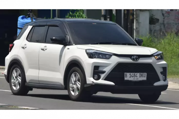 fitur toyota raize
