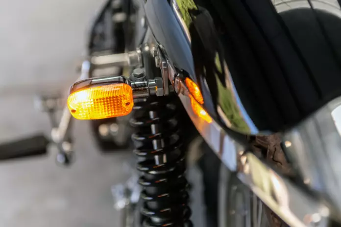 lampu sein motor