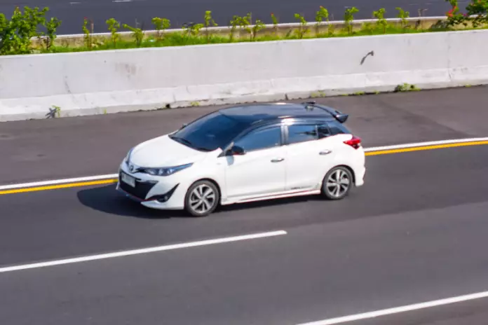 7 Alasan Toyota Yaris Cocok Jadi Mobil Anak Muda Jabodetabek mobil anak muda