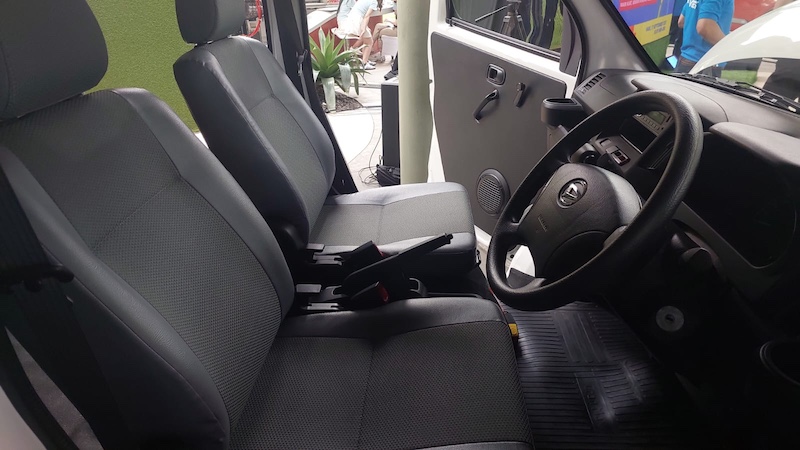 Daihatsu Gran Max Blind Van Transmisi Otomatis