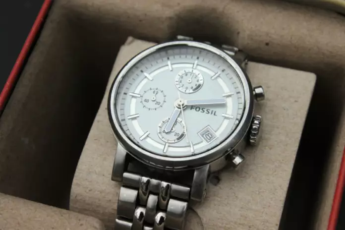 Daftar Harga Jam Tangan Fossil Asli: Tips Bedakan dengan KW Harga jam tangan Fossil