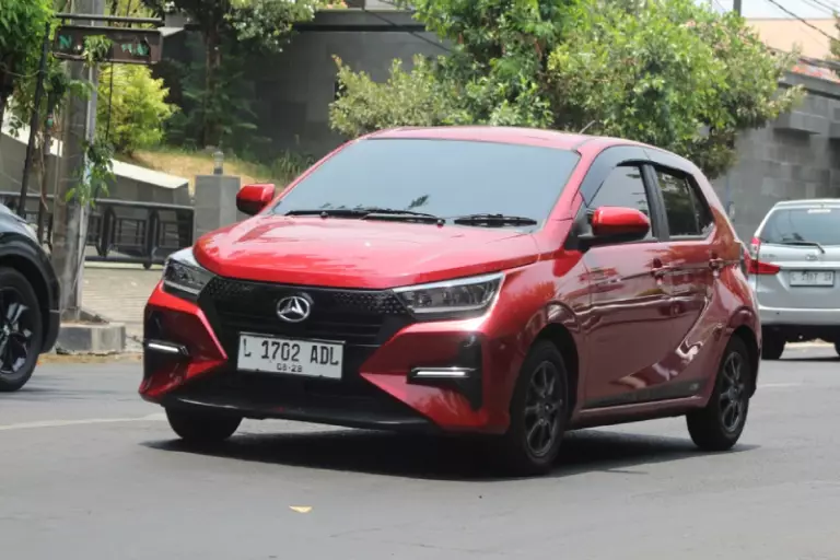 Daftar Harga Mobil Ayla Terbaru 2025