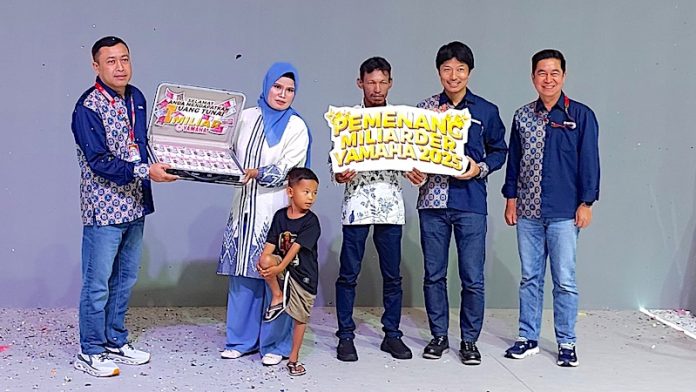 Berkah Beli Yamaha Mio M3, Seorang Ibu Asal Poso Langsung Jadi Miliarder! Sartinah Pemenang Program Miliarder Yamaha 2025