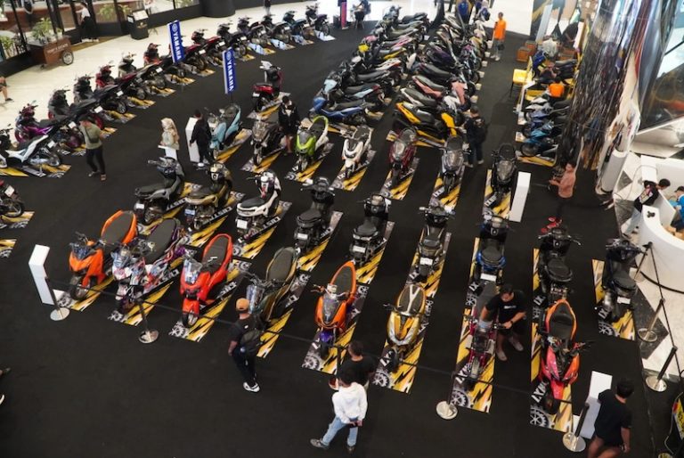 80 Skuter MAXI Yamaha Penuhi Kuota CustoMAXI Semarang 2025 80 Skuter MAXI Yamaha Penuhi Kuota CustoMAXI Semarang 2025