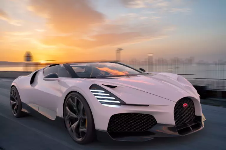 Bugatti Chiron vs Bugatti Veyron, Mana Lebih Kencang?