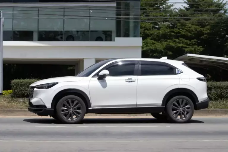Perbandingan Harga HRV dengan SUV Sekelasnya di Indonesia