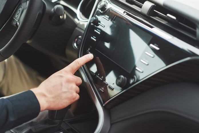 Modifikasi Sound Mobil: Cara Anak Muda Bikin Perjalanan Makin Seru sound mobil