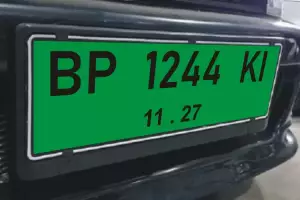 plat nomor mobil