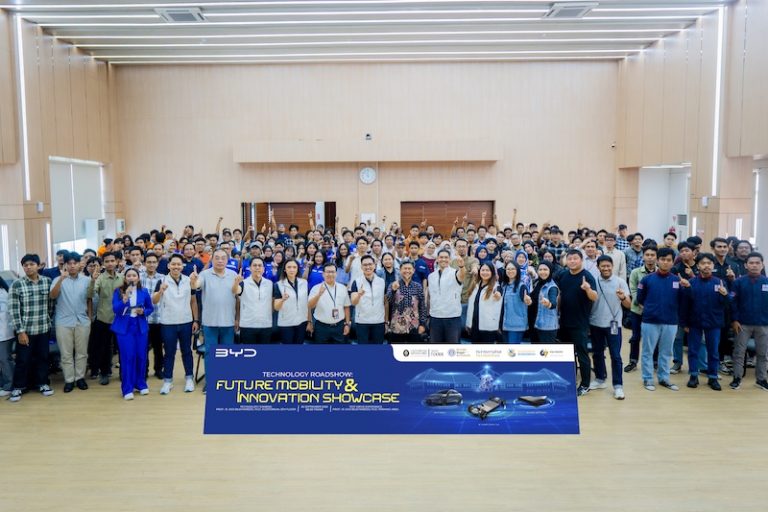 BYD Perluas Edukasi Mobilitas Berkelanjutan Lewat Technology Roadshow di UNDIP dan ITB BYD Perluas Edukasi Mobilitas Berkelanjutan Lewat Technology Roadshow di UNDIP dan ITB