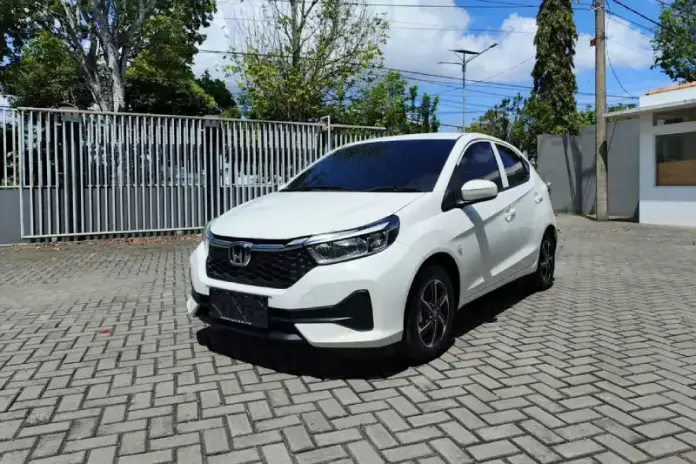 Harga Mobil Brio