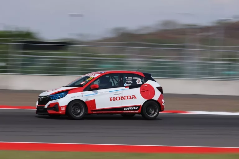 Honda Racing Indonesia Sapubersih Podium di Mandalika Festival of Speed 2025
