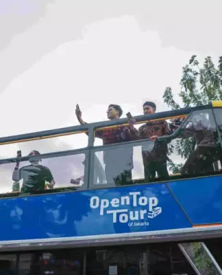Open Top Tour of Jakarta