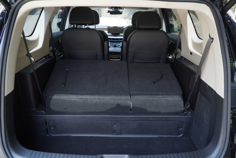 Test Drive Aletra L8 EV Jakarta - Magelang