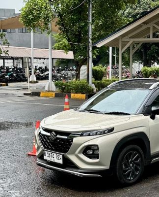 Suzuki Fronx SGX A/T Hybrid