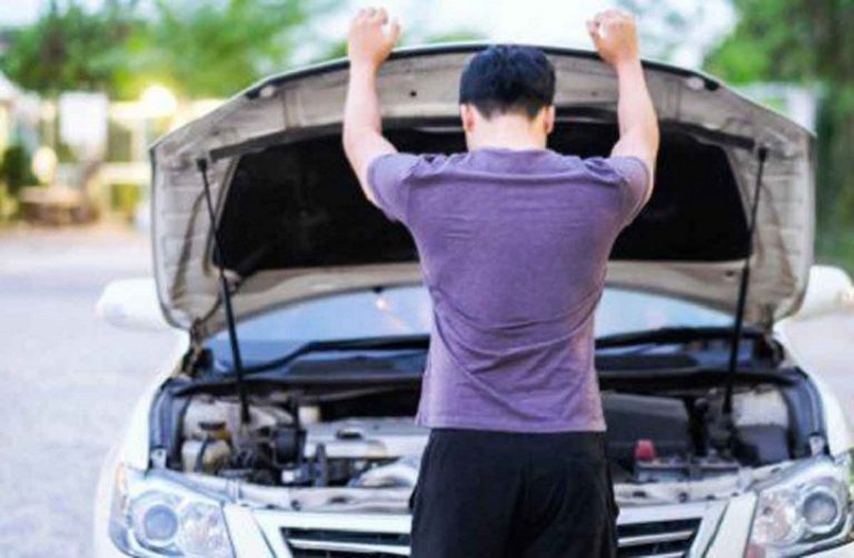 Inilah 5 Cara Mengatasi Mobil Hybrid Mogok