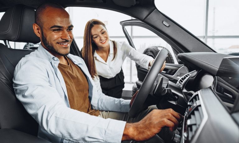 Perhatikan 9 Hal ini Saat Test Drive Mobil