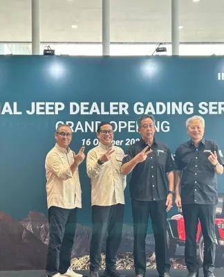 peresmian dealer jeep gading serpong