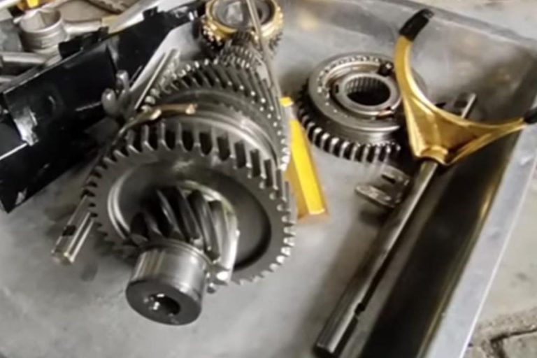 Beragam Jenis Kerusakan Transmisi Manual yang Perlu Diketahui