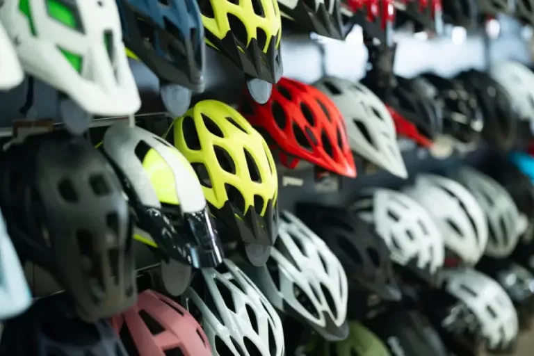 Jangan Asal, Ini Tips Memilih Helm Sepeda yang Aman dan Nyaman