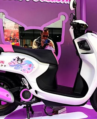 AHM Rilis Honda Scoopy Kuromi