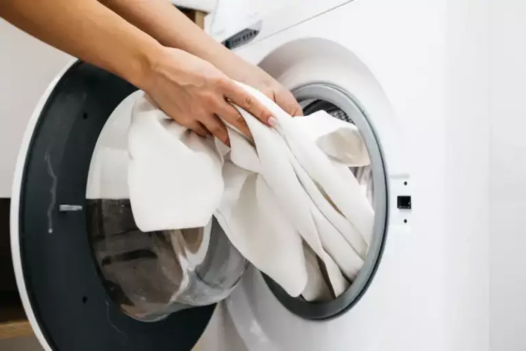 10 Rekomendasi Mesin Cuci Terbaik 2025: Hemat Listrik & Awet!