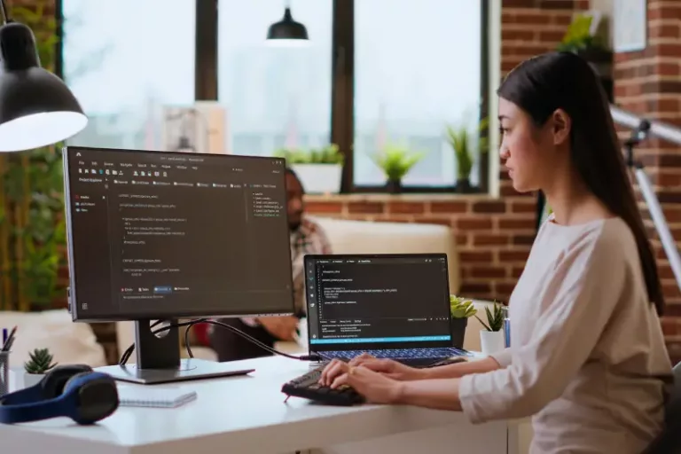 Jangan Keliru, Ini Bedanya Software Engineer, Developer, dan Programmer