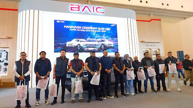 100 Unit BAIC BJ30 Hybrid Berpindah Tangan ke Konsumen
