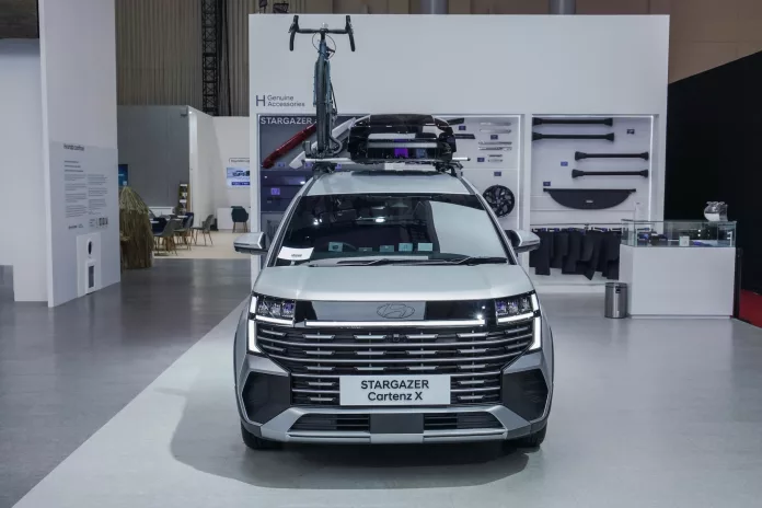 Hyundai STARGAZER Cartenz X Bawa Cara Baru Hadapi Jalan Sempit, Tanpa Drama & Tanpa Deg-degan Hyundai STARGAZER Cartenz X