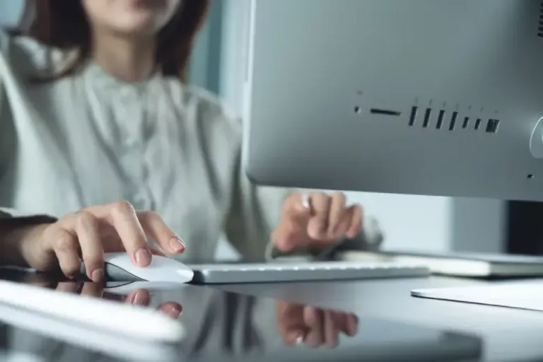 Tips Memilih Komputer Sesuai Kebutuhan: Kantor, Desain, atau Sekolah  