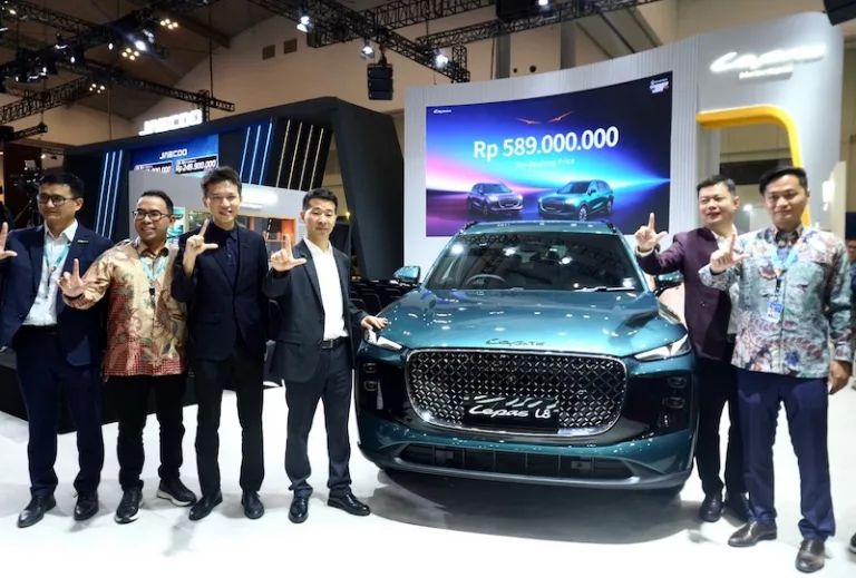 LEPAS L8 Debut Dunia di GJAW 2025, Harga Pre-Booking Rp589 Juta