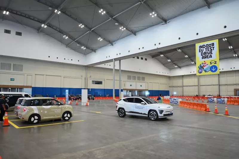 New Indoor EV Test Drive di GJAW 2025