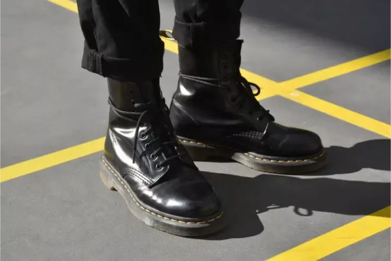 Tips Merawat Sepatu Docmart agar Awet dan Tetap Kinclong   