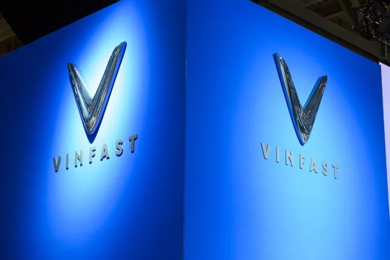 Cerdas Melihat Celah Hambatan Adopsi EV, VinFast Indonesia Berikan Solusi Terbaik Kepemilikan Mobil Listrik