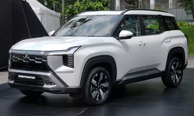 Mitsubishi Destinator vs Chery Tiggo 8: Persaingan SUV 7 Seater