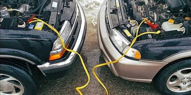 Cara Jumper Aki Mobil dengan Benar dan Aman