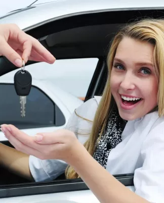 Tips Sewa Mobil untuk Liburan Keluarga yang Aman