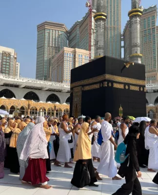 Tips Umroh Mandiri agar Perjalanan Nyaman dan Lebih Hemat