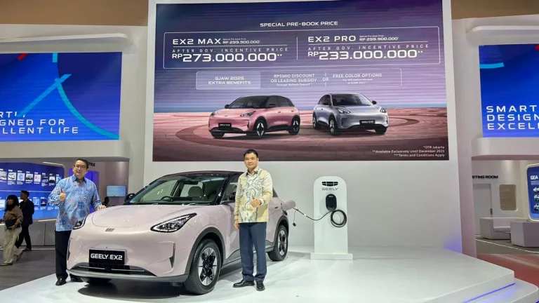 Geely Resmi Debut di GJAW 2025, Buka Pre-Book Geely EX2 dengan Harga Mulai Rp233 Juta