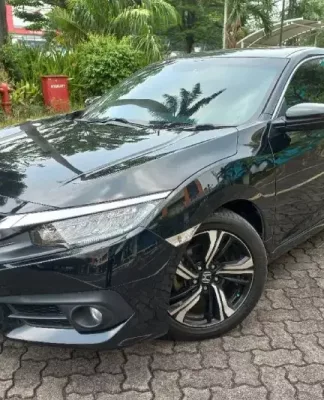 Civic Turbo vs Corolla Altis : Siapa Raja Sedan Modern? civic turbo