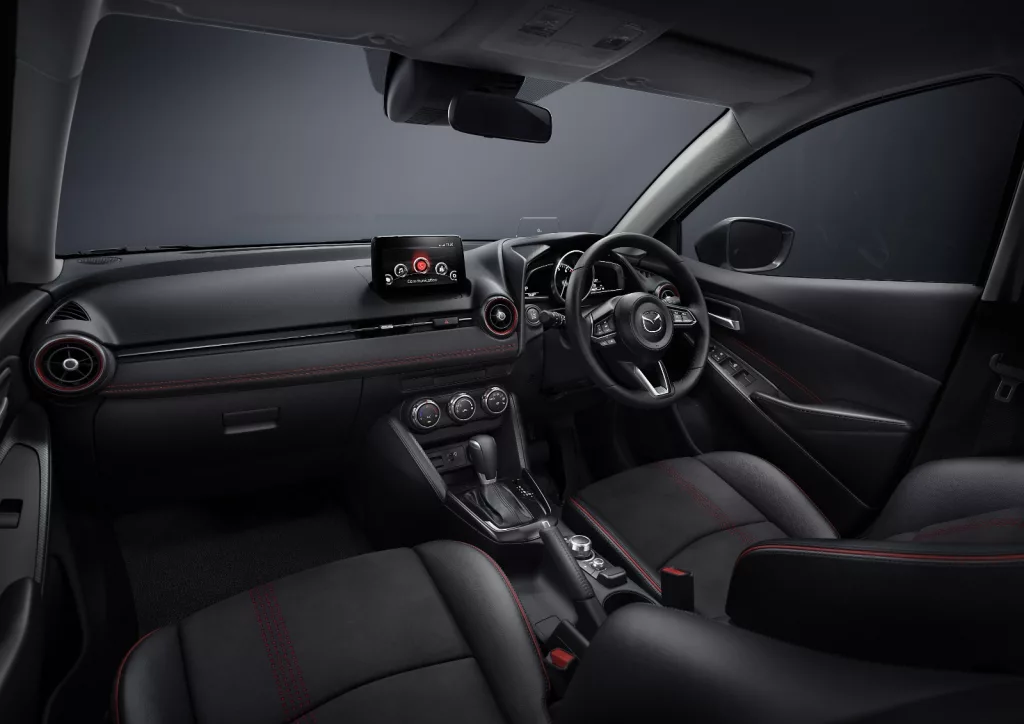 interior mazda 2 