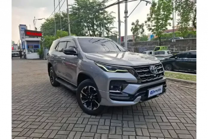 mobil fortuner