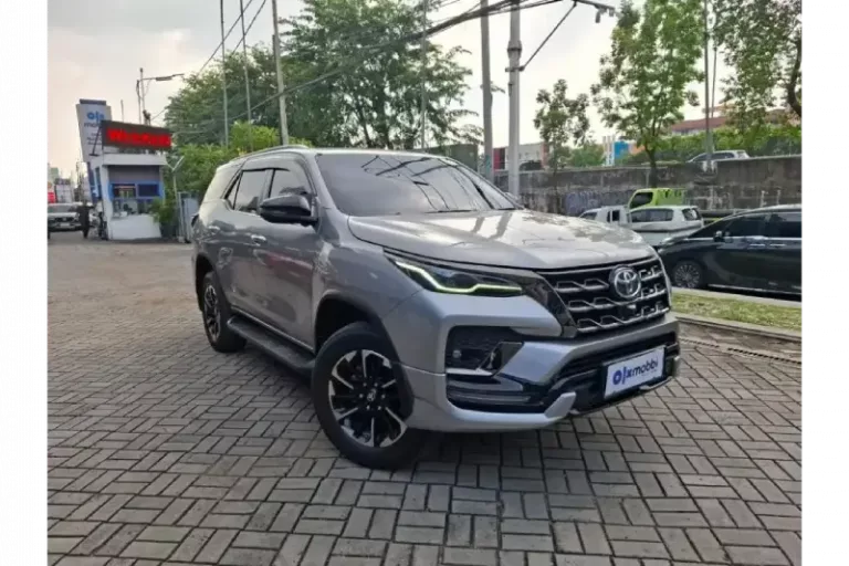 Berapa Biaya Perawatan Mobil Fortuner? Segini Estimasinya!