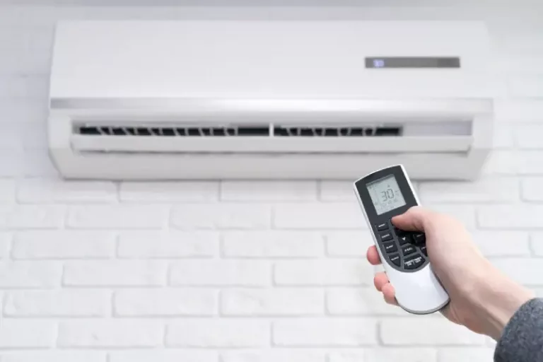 Remote AC Tidak Berfungsi? Ini Penyebab dan Cara Atasinya