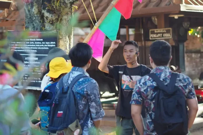 tour guide