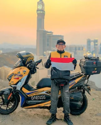 Biker XMAX Asal Makassar, Menembus 12 Negara Wujudkan Mimpi Umrah! Biker XMAX Umrah