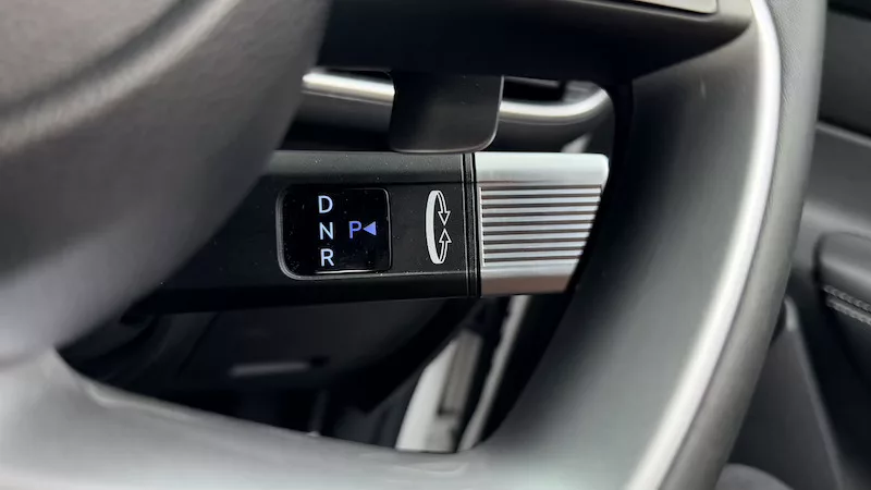 Rekomendasi Mobil Liburan Akhir Tahun: Hyundai Stargazer Cartenz